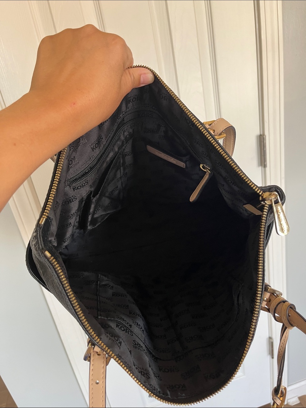 Michael Kors Jet Set Black Leather Tote with Tan Straps and Gold MK Charm - Picture 13 of 16